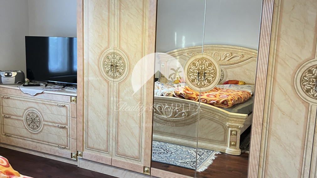 Na PREDAJ menší rodinný dom na veľkom pozemku v tichom prostredí v Martovciach!