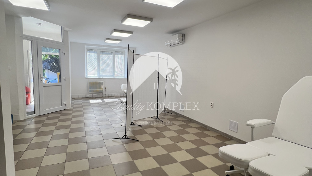Reality KOMPLEX s.r.o. Vám ponúka do NÁJMU obchodný priestor na výbornom mieste v Marcelovej!!