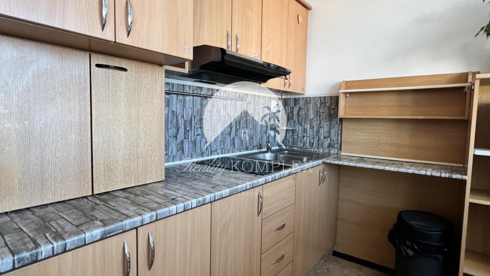 Reality KOMPLEX s.r.o. ponúka na PRENÁJOM garsónku priamo v centre mesta Dunajská Streda