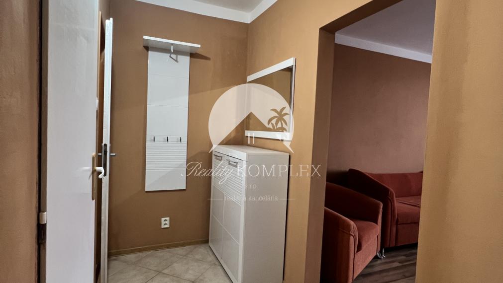 Do NÁJMU pekný, úplne zrekonštruovaný 2-izbový byt s balkónom v Šrobárovej!