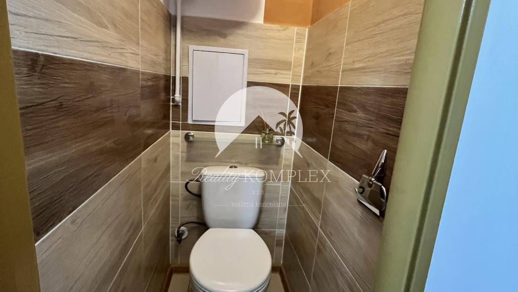 Do NÁJMU pekný, úplne zrekonštruovaný 2-izbový byt s balkónom v Šrobárovej!