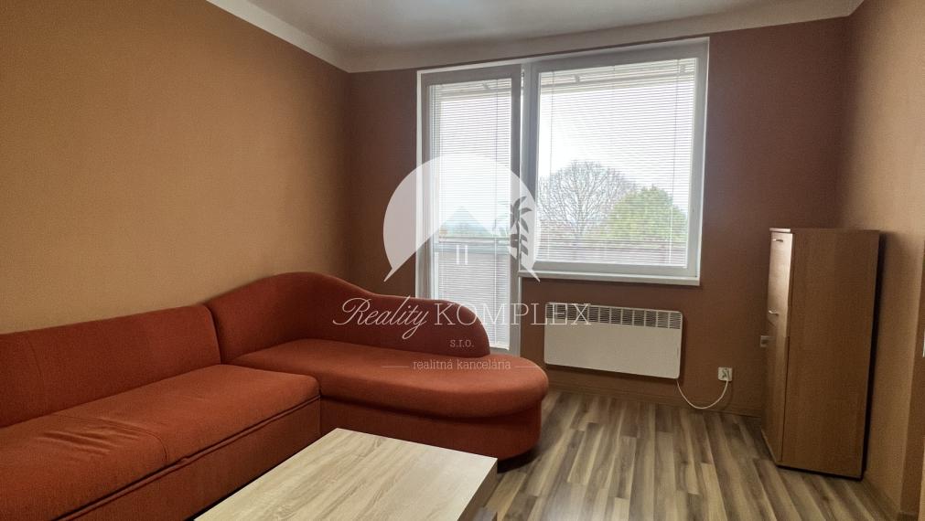 Do NÁJMU pekný, úplne zrekonštruovaný 2-izbový byt s balkónom v Šrobárovej!