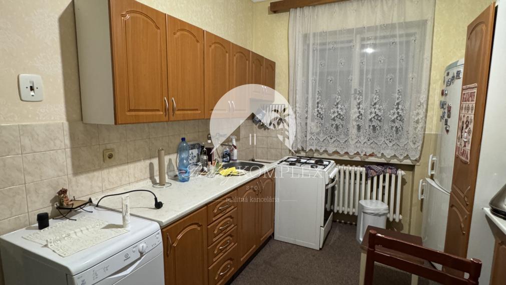 Reality KOMPLEX s.r.o. Vám ponúka na predaj 5-izbový rodinný dom v Rohovciach