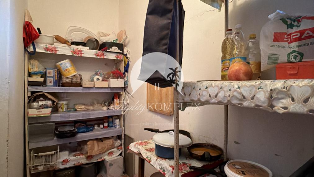 NA PREDAJ – POSCHODOVÝ RODINNÝ DOM V OBCI BALOŇ