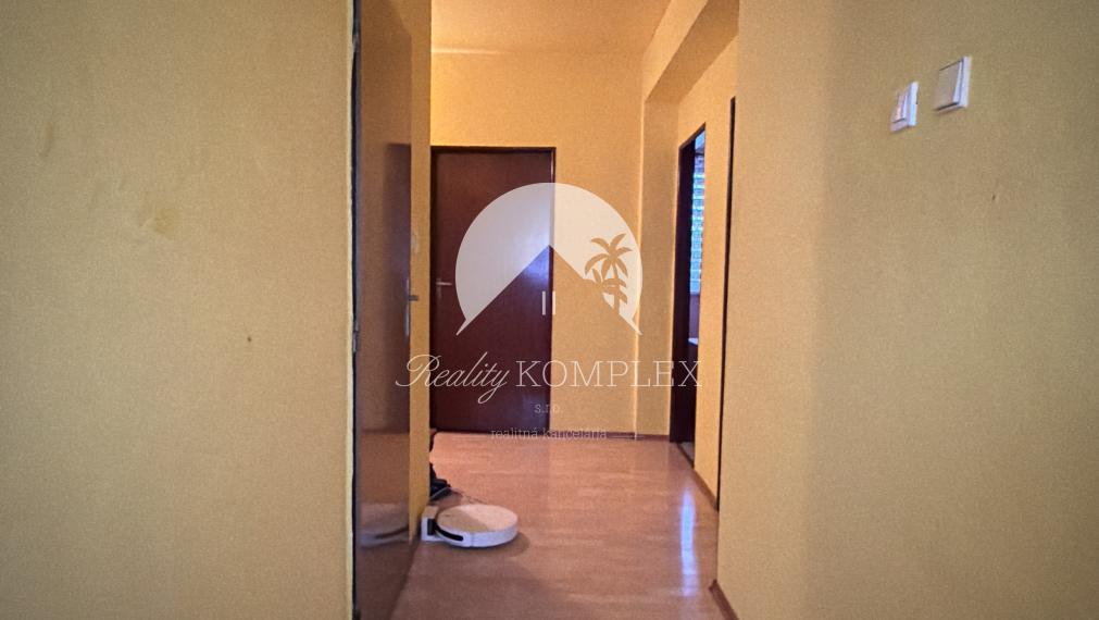 REALITY KOMPLEX – ponúka na predaj exkluzívne 3-izbový byt v obci Zlatná na Ostrove