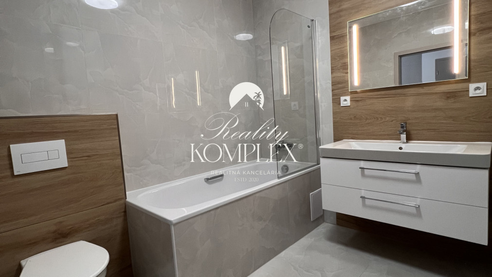 Reality KOMPLEX s.r.o. ponúka na PREDAJ časť dvojdomu-novostavbu v obci Horné Mýto