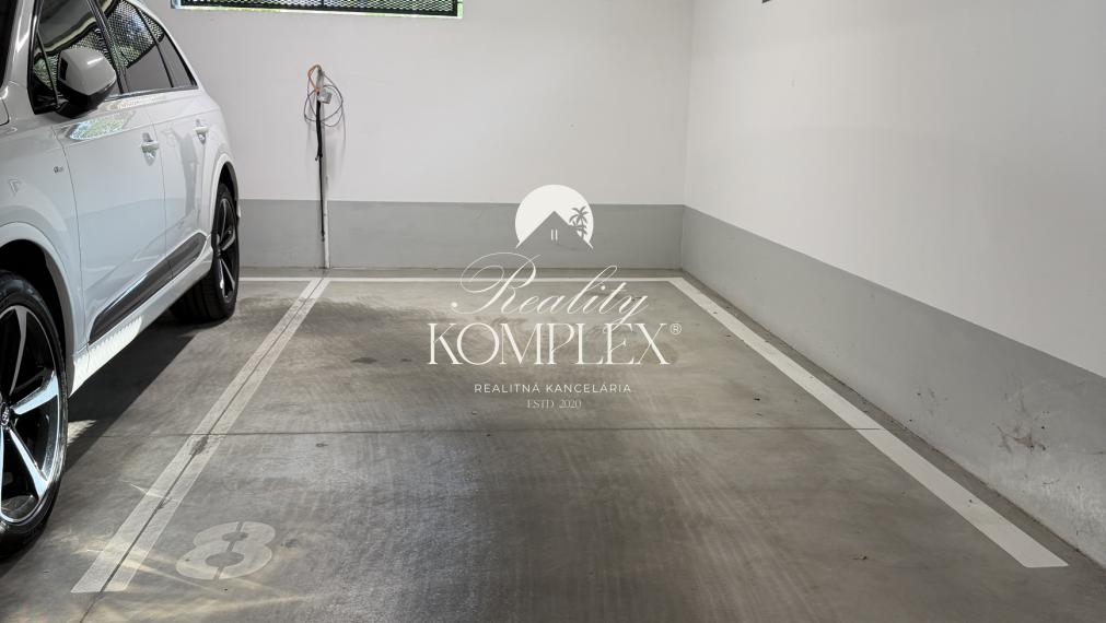 Reality KOMPLEX Vám ponúka na prenájom komerčného priestoru 100 m² v centre Dunajskej Stredy.