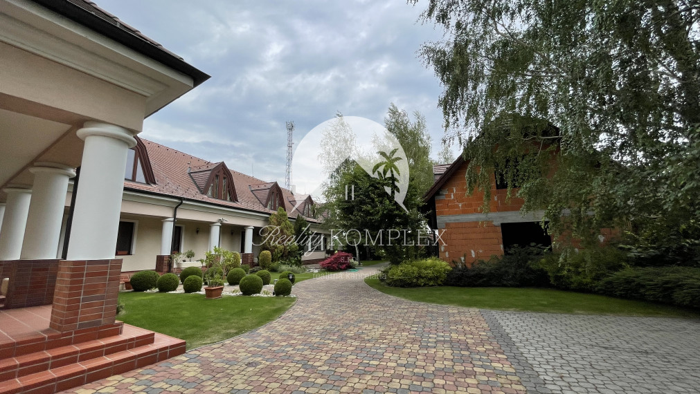 SKVELÁ INVESTÍCIA-Reality KOMPLEX s.r.o. Vám ponúka na predaj LUXUSNÝ PENZIÓN, Malá Lúč!