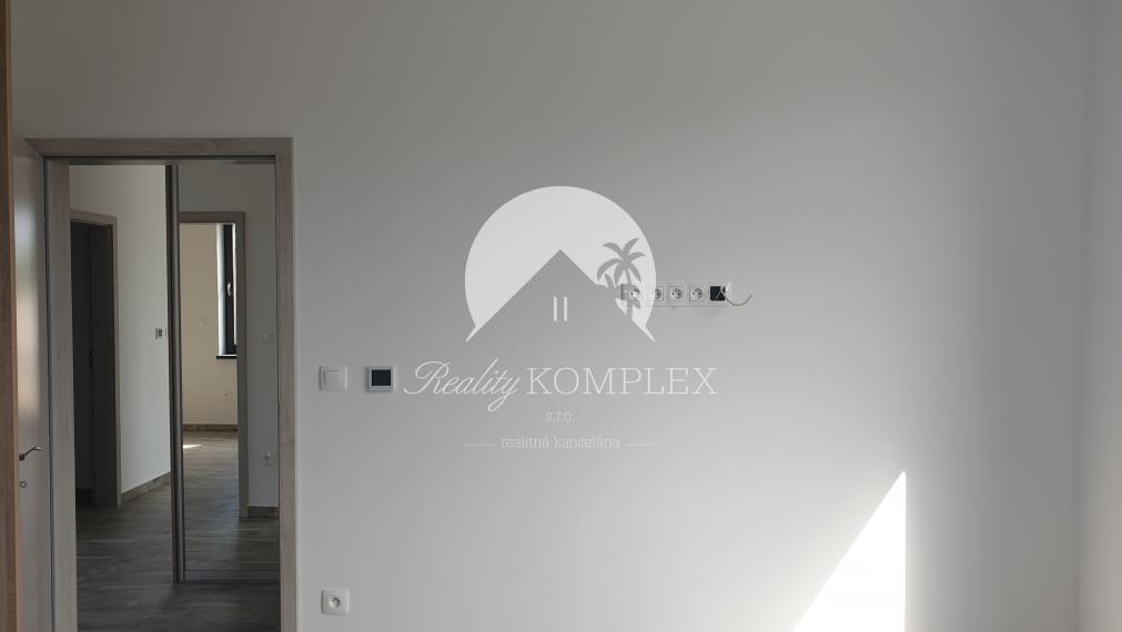 IV.ETAPA-Reality KOMPLEX s.r.o. Vám ponúka na PREDAJ 3 izbové rodinné domy - NOVOSTAVBY v Dolnom Bare