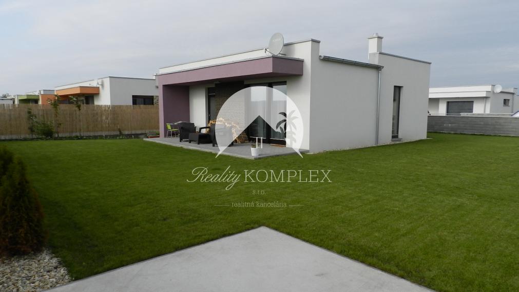 IV.ETAPA-Reality KOMPLEX s.r.o. Vám ponúka na PREDAJ 3 izbové rodinné domy - NOVOSTAVBY v Dolnom Bare