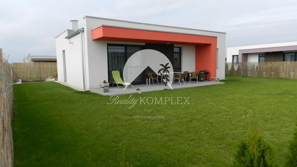 IV.ETAPA-Reality KOMPLEX s.r.o. Vám ponúka na PREDAJ 3 izbové rodinné domy - NOVOSTAVBY v Dolnom Bare