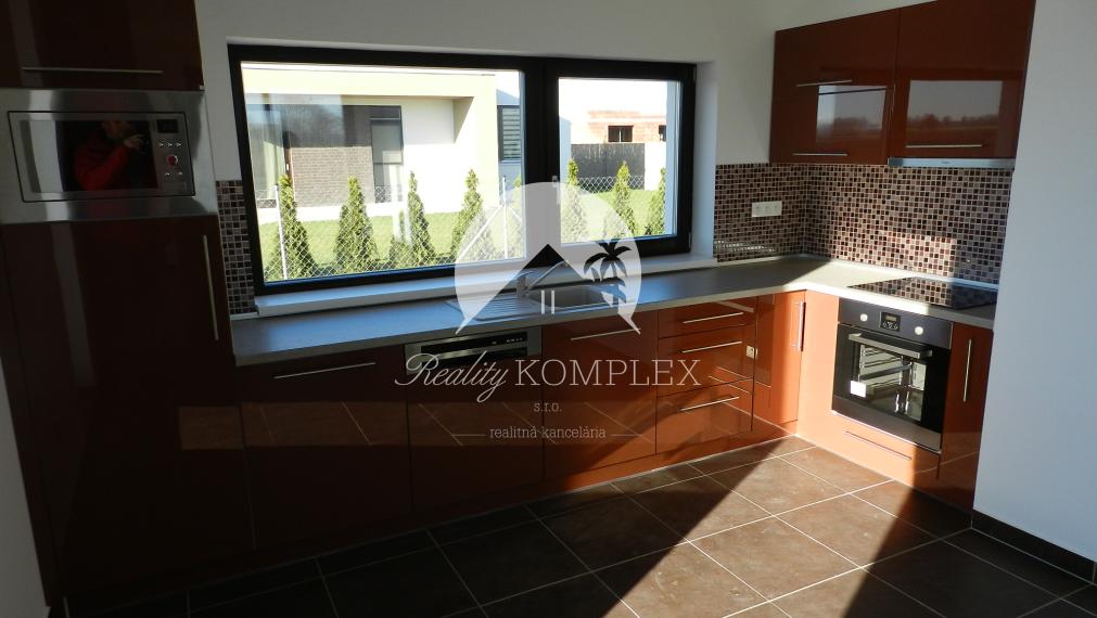 IV.ETAPA-Reality KOMPLEX s.r.o. Vám ponúka na PREDAJ 3 izbové rodinné domy - NOVOSTAVBY v Dolnom Bare