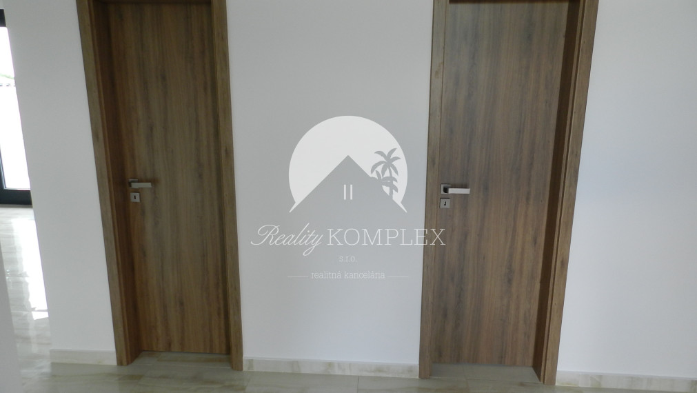 IV.ETAPA - Reality KOMPLEX s.r.o. Vám ponúka na PREDAJ 4 izbové rodinné domy - NOVOSTAVBY v Dolnom Bare!