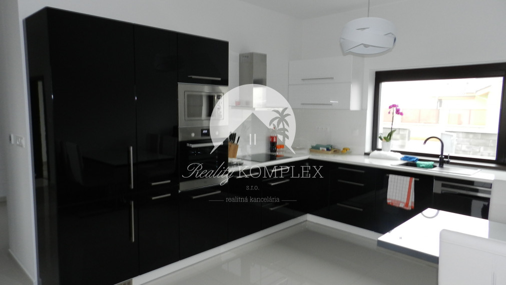 IV.ETAPA - Reality KOMPLEX s.r.o. Vám ponúka na PREDAJ 4 izbové rodinné domy - NOVOSTAVBY v Dolnom Bare!