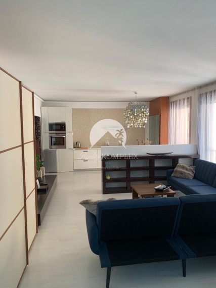 Reality KOMPLEX s.r.o. Vám ponúka na predaj LUXUSNÝ 2 izbový byt v absolútnom centre mesta Komárno na Nádvorí Európy!