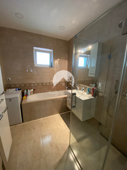 !Novostavba! Reality KOMPLEX s.r.o. Vám ponúka rodinný dom na PREDAJ v Gabčíkove!