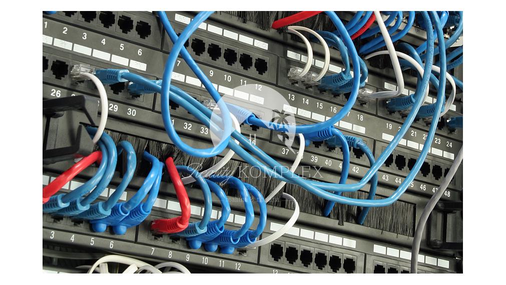 REALITY KOMPLEX s.r.o. Vám ponúka na predaj alebo na PRENÁJOM obchodno-skladové priestory v Maďarsku pri diaľnici M7!