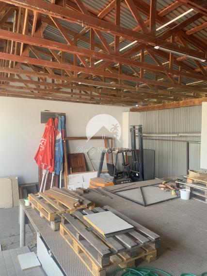 Reality KOMPLEX s.r.o. Vám ponúka do prenájmu haly, sklady, kancelárske priestory v polyfunkčnej budove v Chotíne