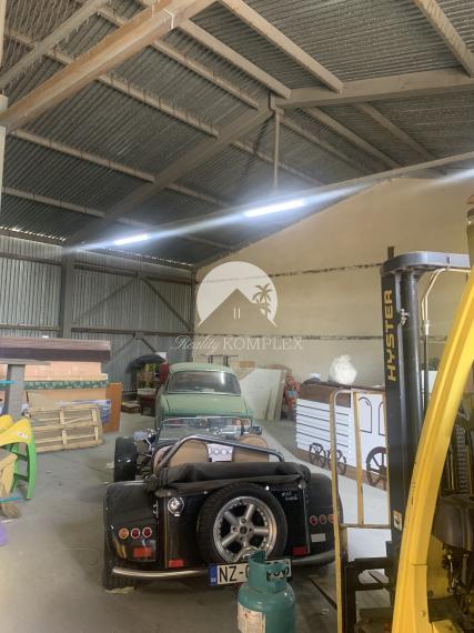 Reality KOMPLEX s.r.o. Vám ponúka do prenájmu haly, sklady, kancelárske priestory v polyfunkčnej budove v Chotíne