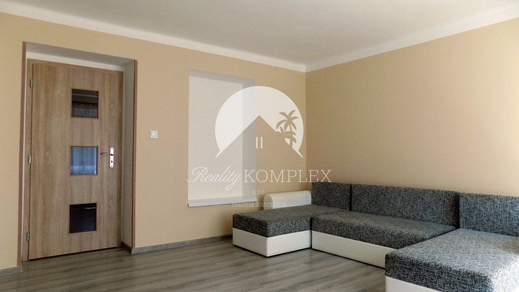 Reality KOMPLEX s.r.o. Vám ponúka na prenájom prerobený 2 izbový byt v Komárne