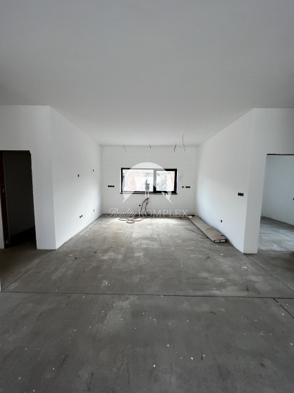 Reality KOMPLEX s.r.o. Vám ponúka na PREDAJ 4 izbovú NOVOSTAVBU v štandarde v Dolnom Bare!!!