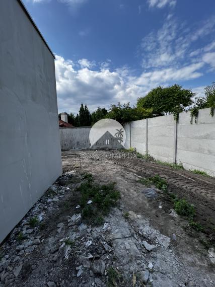 Reality KOMPLEX s.r.o. Vám ponúka na PREDAJ 4 izbovú NOVOSTAVBU v štandarde v Dolnom Bare!!!