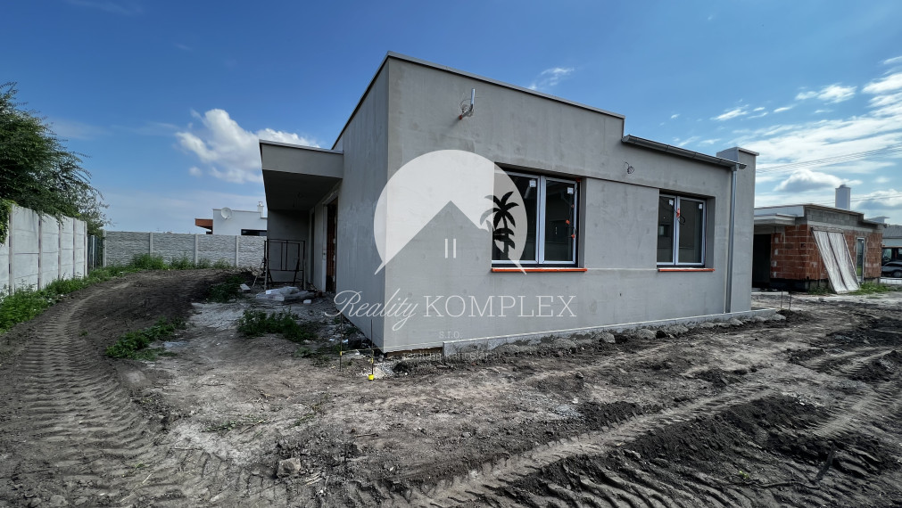 Reality KOMPLEX s.r.o. Vám ponúka na PREDAJ 4 izbovú NOVOSTAVBU v štandarde v Dolnom Bare!!!