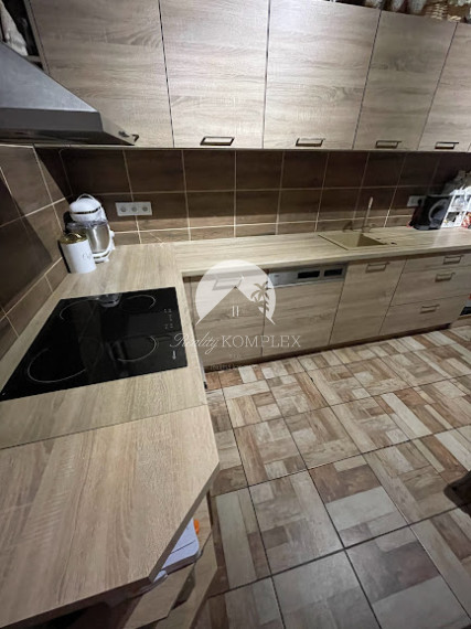 !!! LEN U NÁS!!! Reality KOMPLEX s.r.o. Vám ponúka NA PREDAJ rodinný dom v Kostolných Kračanoch