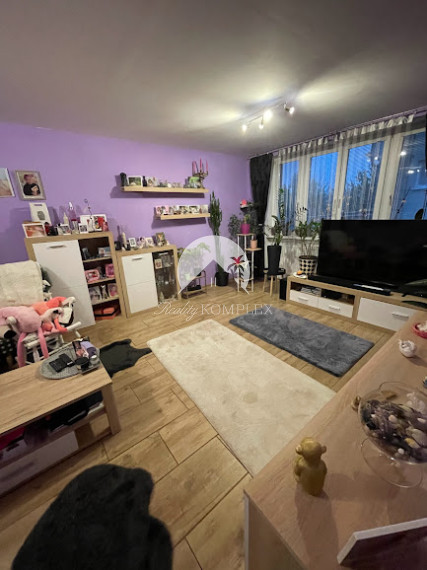 !!! LEN U NÁS!!! Reality KOMPLEX s.r.o. Vám ponúka NA PREDAJ rodinný dom v Kostolných Kračanoch