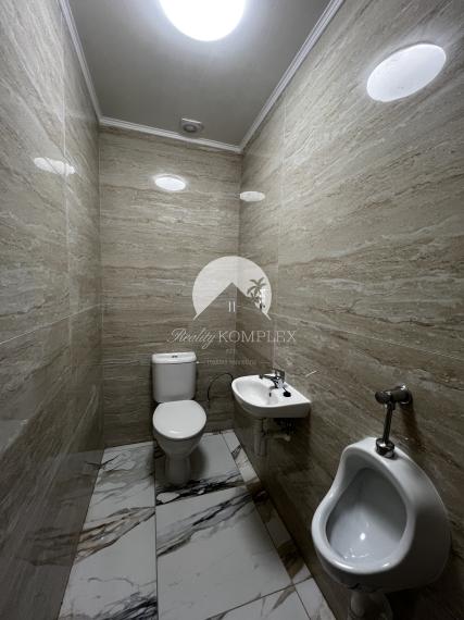 Reality KOMPLEX s.r.o. Vám ponúka na PREDAJ kompletne zrekonštruovaný 4 izbový rodinný dom v Dolnom Bare