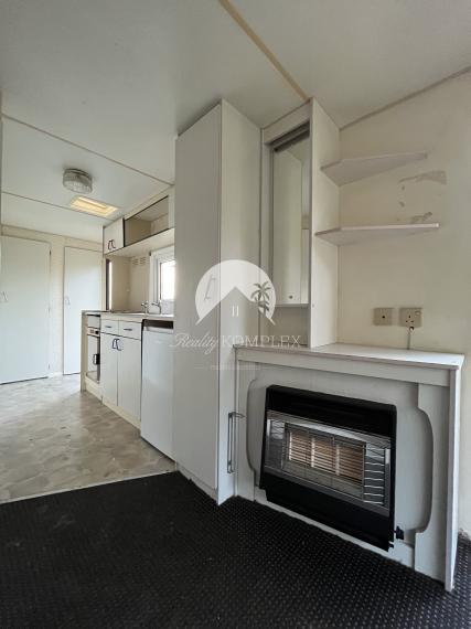 Reality KOMPLEX s.r.o. Vám výhradne ponúka na predaj rekreačnú chatku a celoročný mobilný dom v záhradkárskej oblasti MAJÁK v meste Komárno, pozemok je zapísané na liste vlastníctva.