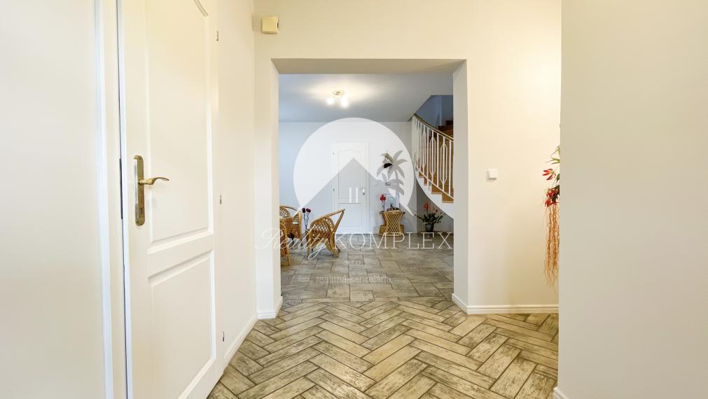 Reality KOMPLEX s.r.o.,Vám ponúka EXKLÚZÍVNE nádherný 4-izbový rodinný dom v Dunajskej Strede