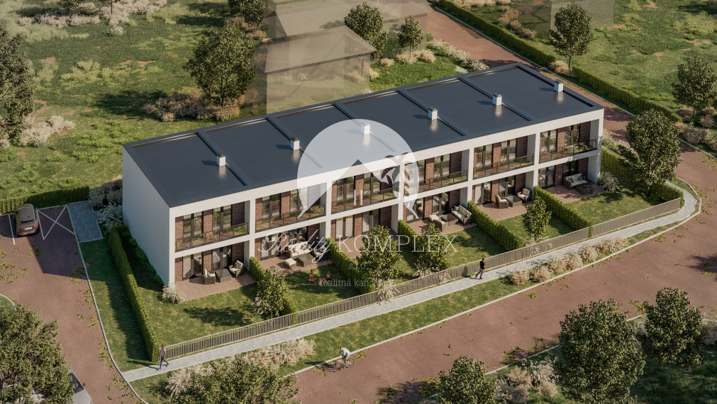 Reality KOMPLEX s.r.o.  Vám predstavuje na PREDAJ jedinečnú príležitosť bývania v rodinných radových domov v srdci obce Okoličná na Ostrove.