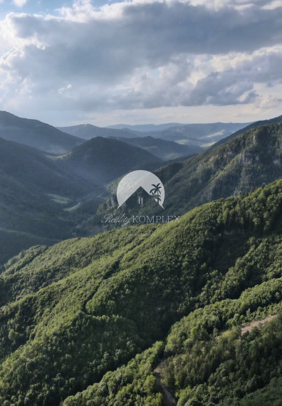 Reality KOMPLEX s.r.o. Vám ponúka na PREDAJ investičný pozemok v nádhernej lokalite v obci Párnica