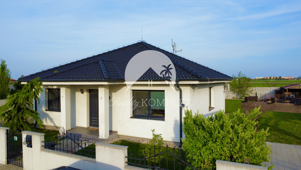 Reality KOMPLEX s.r.o Vám ponúka EXKLÚZÍVNE na predaj 4-izbový rodinný dom v obci Vydrany