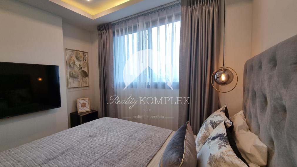 IBA U NÁS! Skvelá investícia Reality KOMPLEX s.r.o ponúka na predaj 3 izbový byt v Arcadia Millenium Tower.