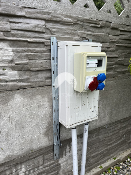 IBA U NÁS!!! Reality KOMPLEX s.r.o., Vám ponúka na predaj kompletne zrekonštruovaný a zariadený celoročný mobilný dom v obci Pribeta s pekným pozemkom