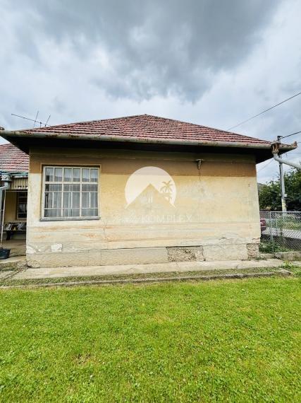 Reality Komplex s.r.o. ELADÁSRA kínál egy nagy telket régi vidéki házzal Nagylúdc községben!