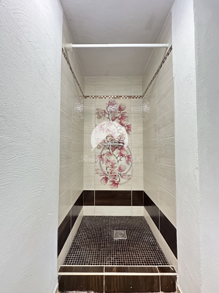 Reality KOMPLEX s.r.o., Vám ponúka na predaj rodinný dom v Komárne, časť Veľký Harčáš