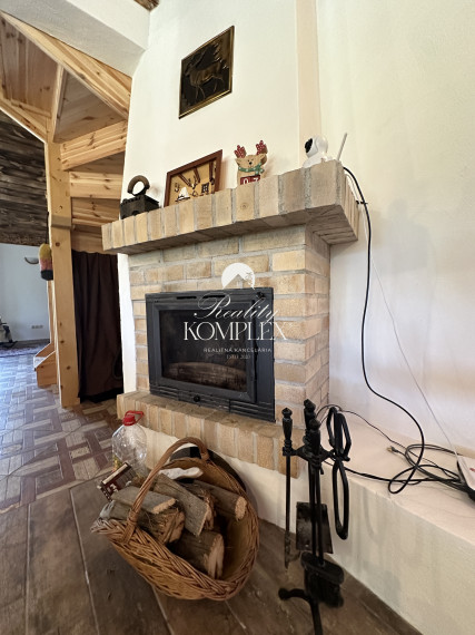 Reality KOMPLEX s.r.o., Vám ponúka na predaj rodinný dom v Komárne, časť Veľký Harčáš