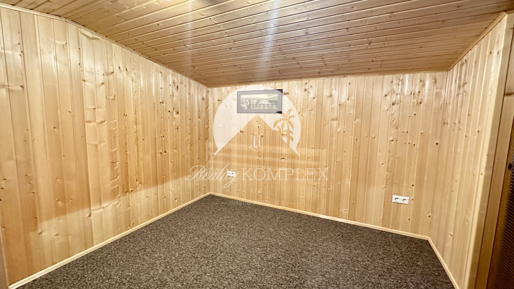 Reality KOMPLEX s.r.o., Vám ponúka na predaj rodinný dom v Komárne, časť Veľký Harčáš