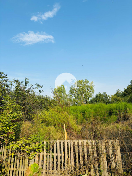 Reality KOMPLEX s.r.o., Vám EXKLUZÍVNE ponúka na predaj krásne miesto blízko Malého Dunaja v obci Veľký Ostrov