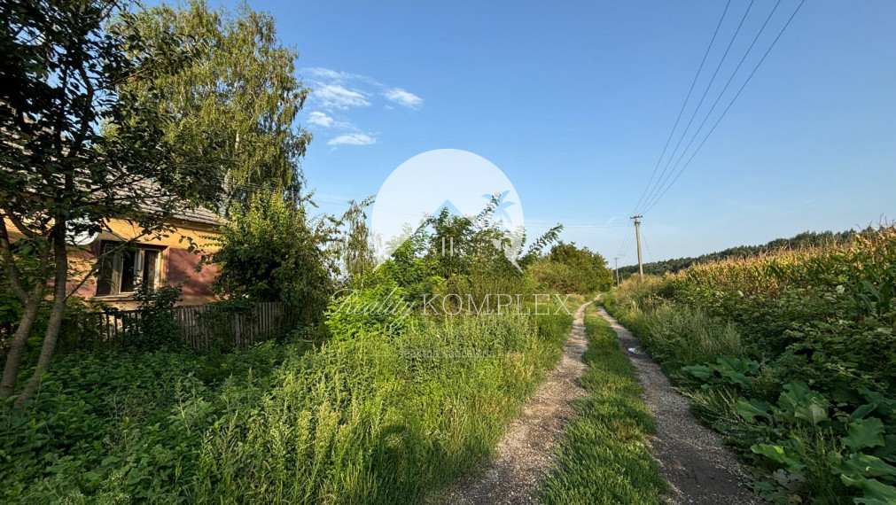 Reality KOMPLEX s.r.o., Vám EXKLUZÍVNE ponúka na predaj krásne miesto blízko Malého Dunaja v obci Veľký Ostrov