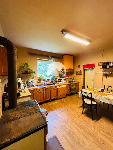 Reality KOMPLEX s.r.o., Vám exkluzívne ponúka na predaj rybárske jazero s veľkým pozemkom v obci Malý Ostrov