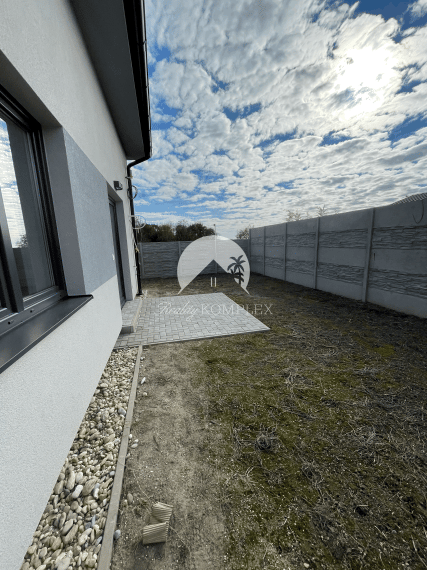 Reality KOMPLEX s.r.o. Vám ponúka 3-izbové byty NA PREDAJ v novostavbe v obci Janíky