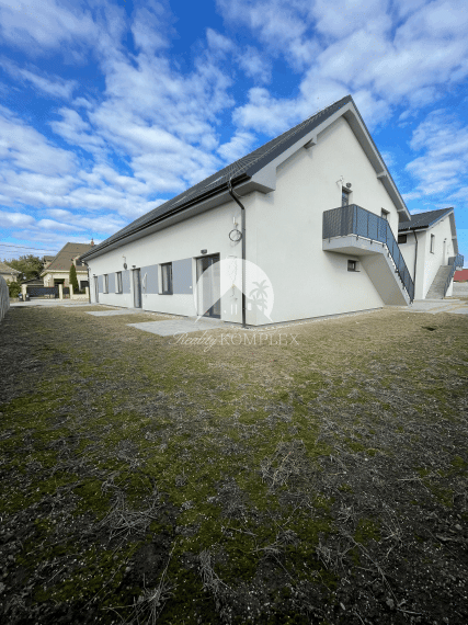 Reality KOMPLEX s.r.o. Vám ponúka 3-izbové byty NA PREDAJ v novostavbe v obci Janíky