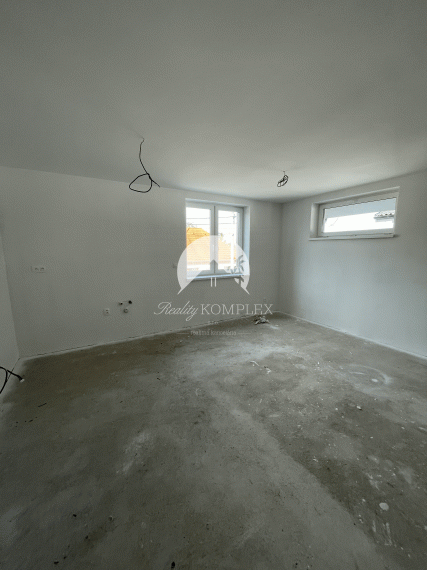 Reality KOMPLEX s.r.o. Vám ponúka 3-izbové byty NA PREDAJ v novostavbe v obci Janíky