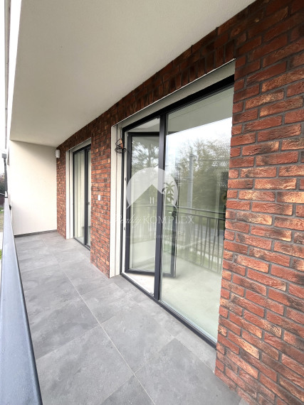 Reality KOMPLEX s.r.o.  Vám predstavuje na PREDAJ jedinečnú príležitosť bývania v rodinných radových domov v srdci obce Okoličná na Ostrove.