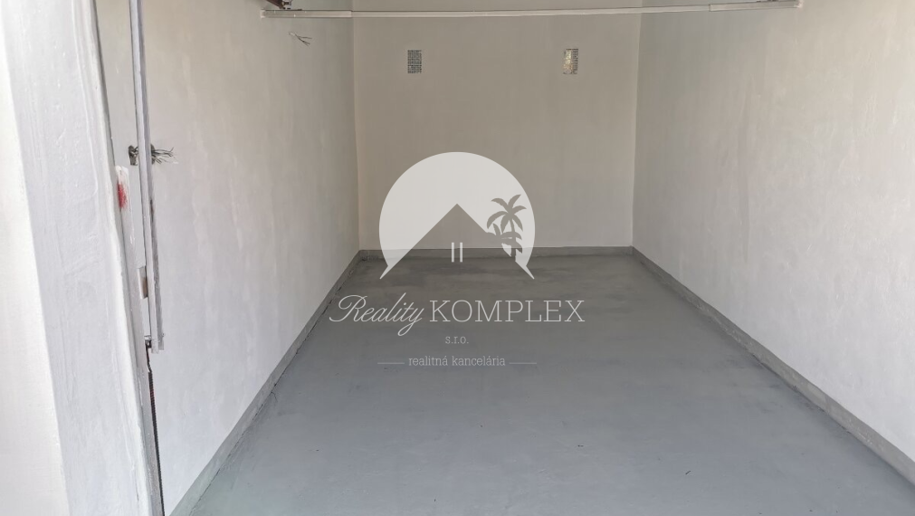 Reality KOMPLEX s.r.o. Vám ponúka na PRENÁJOM zrekonštruovanú garáž v Dunajskej Strede