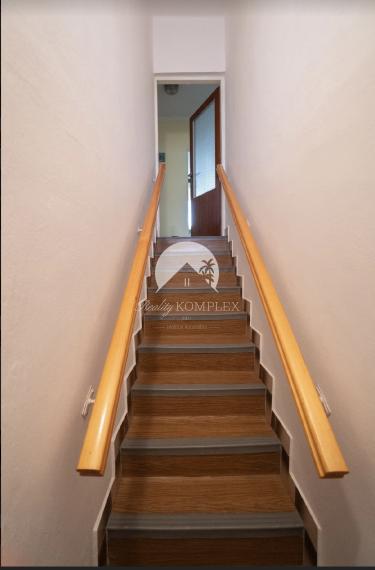 Reality KOMPLEX s.r.o., Vám ponúka na predaj 4-izbový dvojpodlažný rodinný dom v meste Hurbanovo